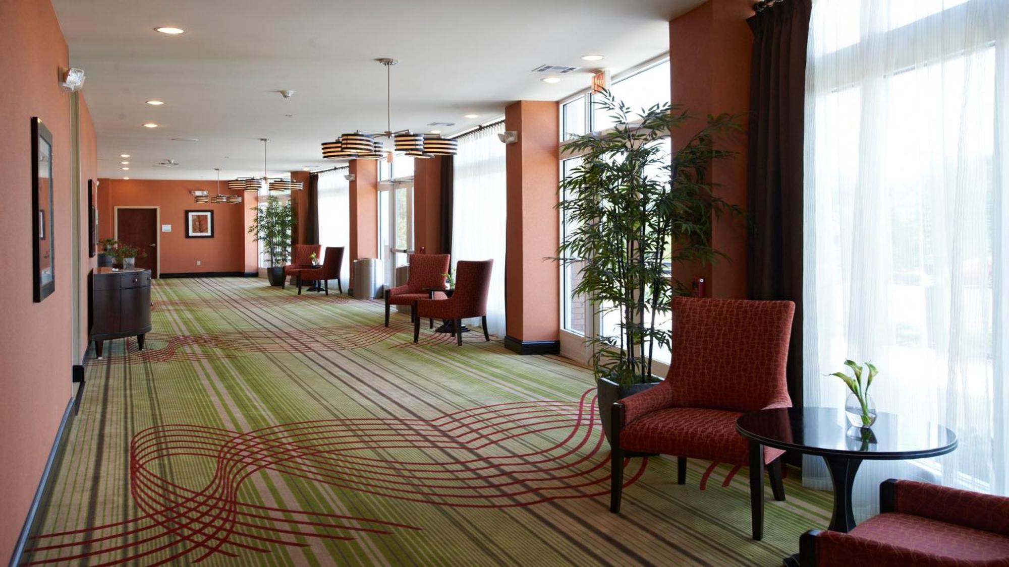 Holiday Inn Birmingham - Hoover, an IHG hotel Bagian luar foto